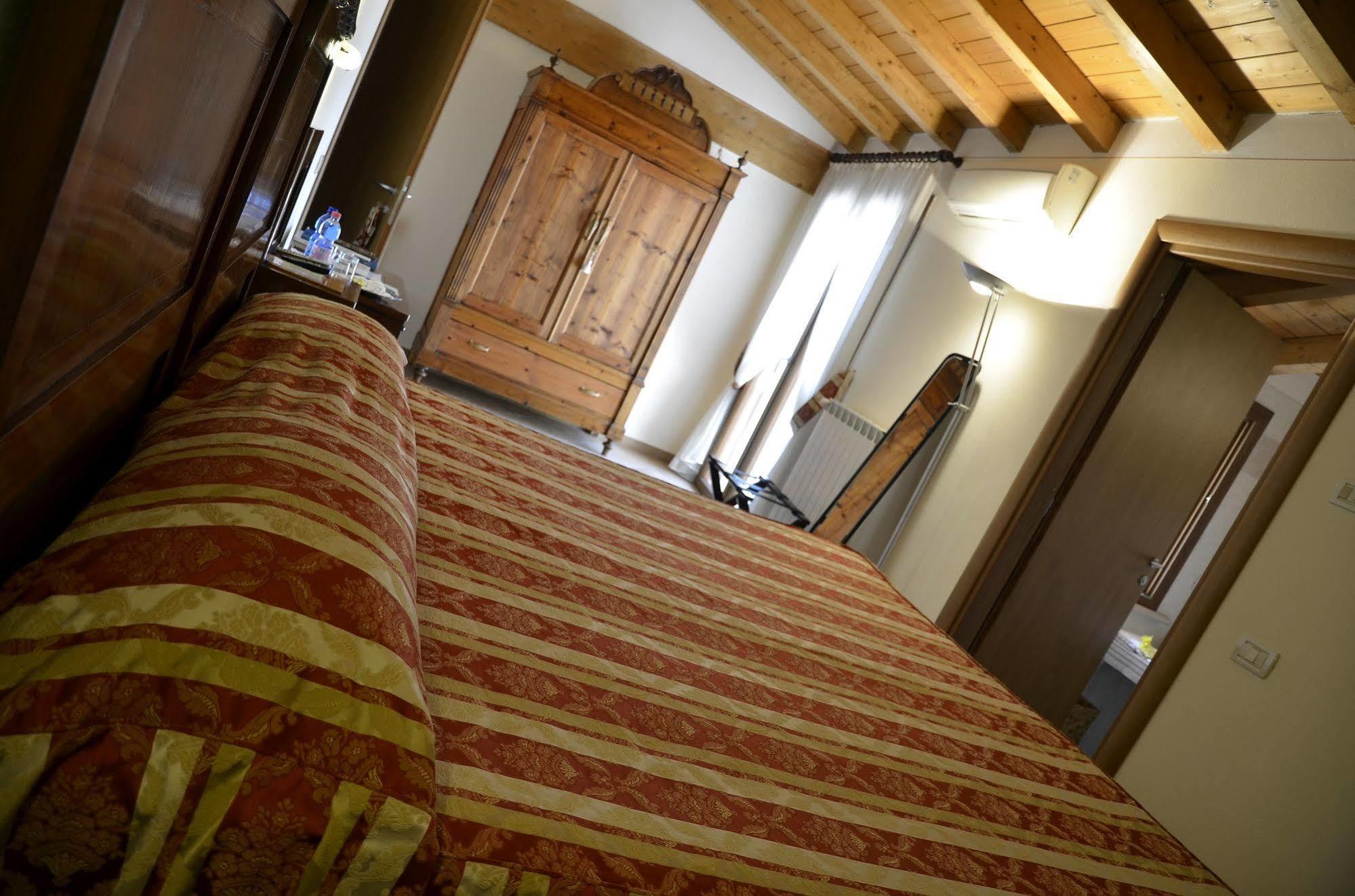 9 Muse Bed And Breakfast Canneto sull'Oglio Экстерьер фото