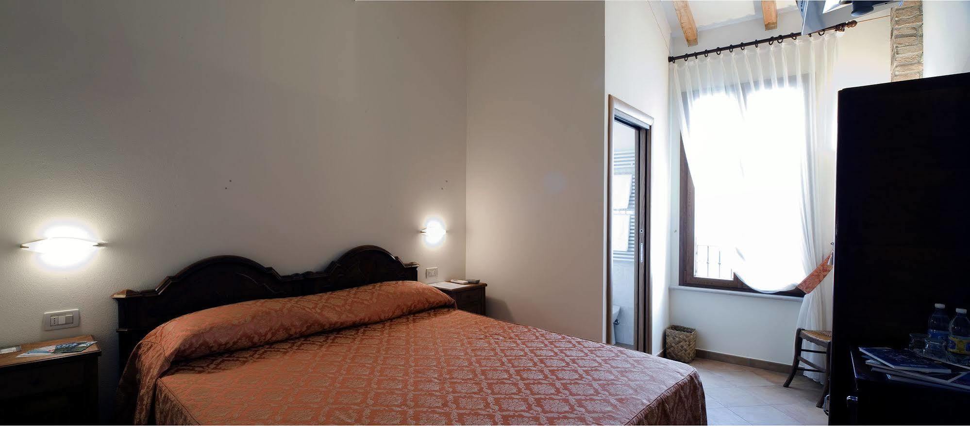 9 Muse Bed And Breakfast Canneto sull'Oglio Экстерьер фото